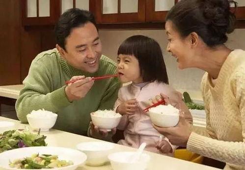 娱乐吃瓜酱还伞,揭秘明星遮阳伞背后的时尚风云  第2张