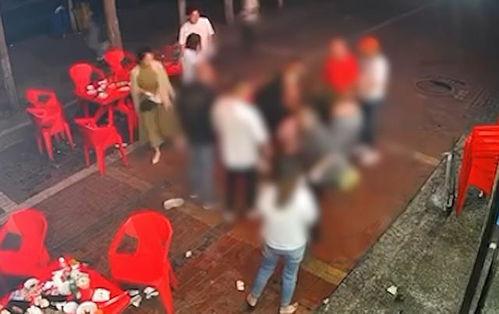 唐山烧烤男子爆料视频