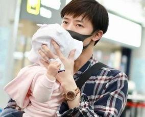 最新爆料男明星有孩子了,某男明星喜当爹，神秘宝宝身份引热议  第3张